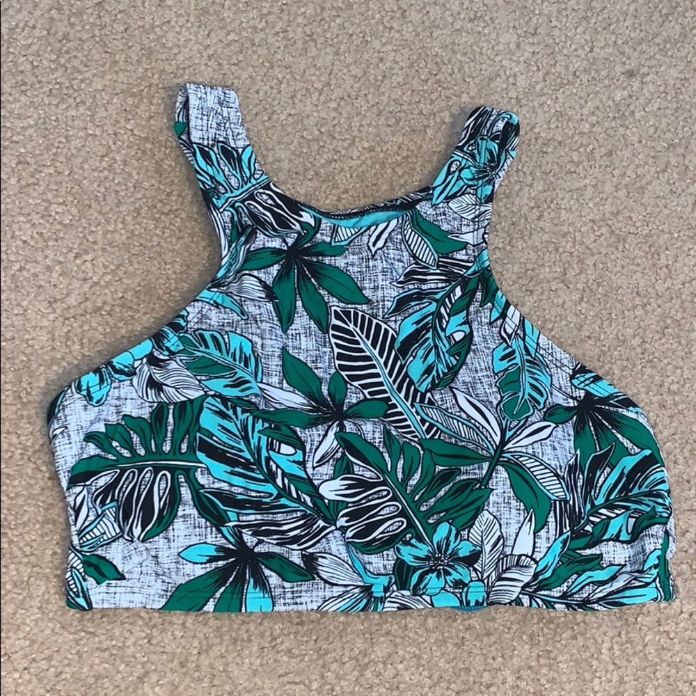 Halter bathing suit Top - Picture 2 of 6